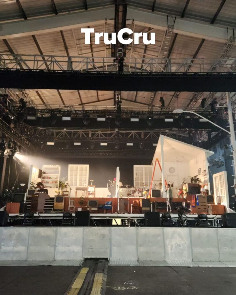 1975 Concert setup by TruCru